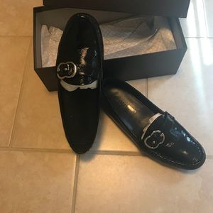“Like New” Patent Leather Gucci Loafers 38